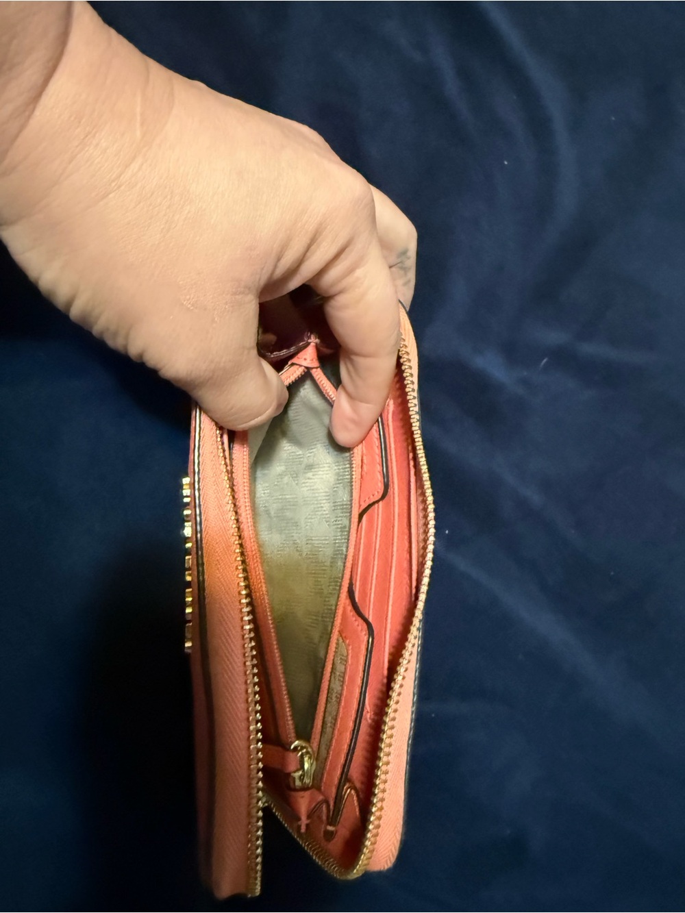 Michael Kors Coral Pink Zip Wallet with Gold Logo - Picture 3 of 7